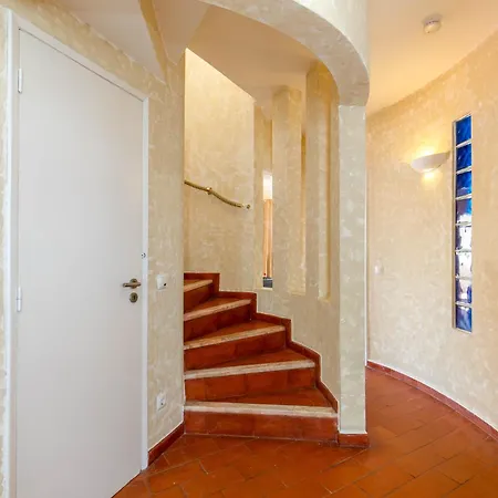 Dos Gunn, Da Ferienhaus Luz