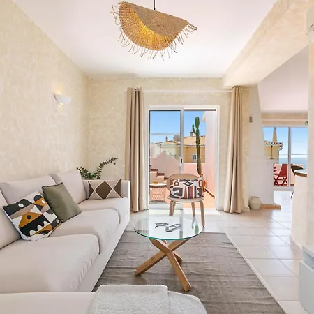 Holiday home Dos Gunn, Da Praia Da Luz